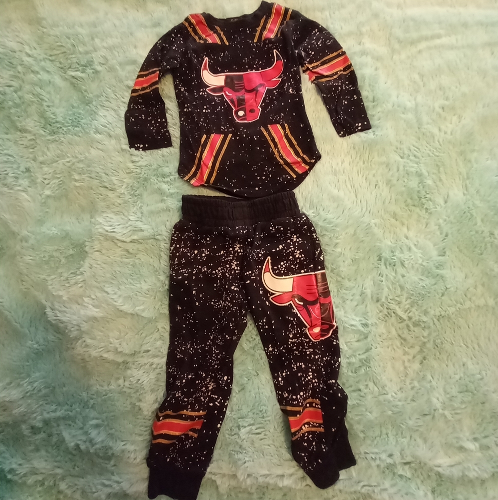Legendary  Status Chicago  Bulls Sweatsuit
